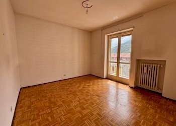 Camera da letto - Bilocale corso Antonio Gramsci, 23, Torre Pellice - foto 19