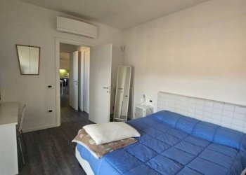 Camera da letto - Bilocale via Giorgio Cencetti, 10, Bologna (zona Massarenti) - foto 31