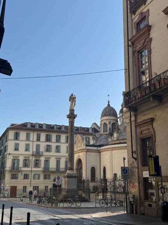 Zona - Bilocale via della Consolata, 11, Torino (zona Centro) - foto 1