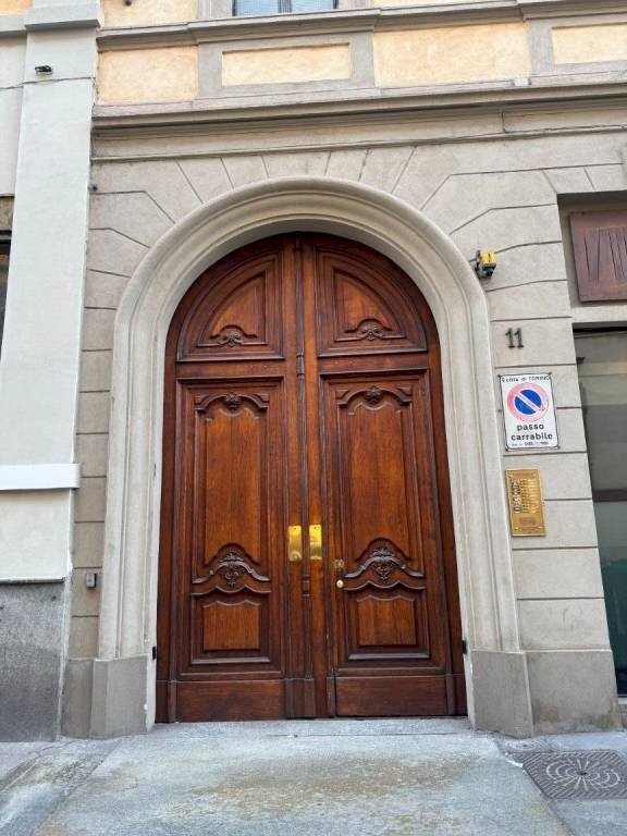 Facciata - Bilocale via della Consolata, 11, Torino (zona Centro) - foto 2