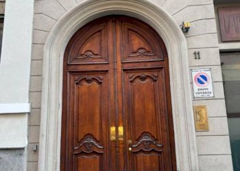Facciata - Bilocale via della Consolata, 11, Torino (zona Centro) - foto 2