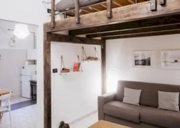 Salone - Bilocale via della Consolata, 11, Torino (zona Centro) - foto 4