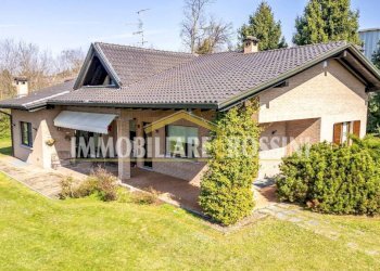 Facciata - Villa via Enrico Fermi, 18, Sumirago - foto 2