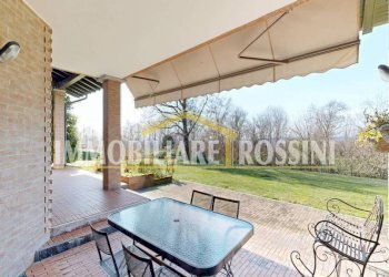 Portico - Villa via Enrico Fermi, 18, Sumirago - foto 9