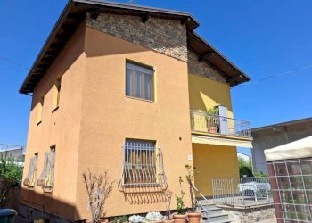 Facciata - Trilocale via Vecchia di Cuneo, 11, Borgo San Dalmazzo - foto 1