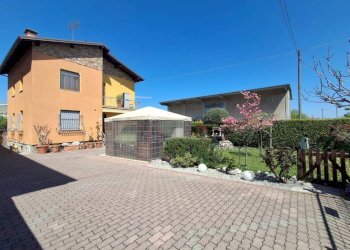 Cortile interno - Trilocale via Vecchia di Cuneo, 11, Borgo San Dalmazzo - foto 4