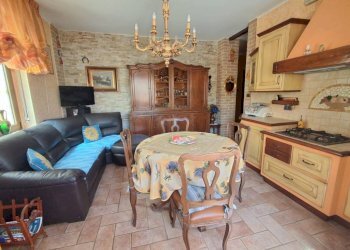 Soggiorno - Trilocale via Vecchia di Cuneo, 11, Borgo San Dalmazzo - foto 12