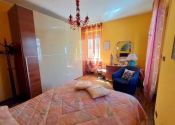 Camera da letto - Trilocale via Vecchia di Cuneo, 11, Borgo San Dalmazzo - foto 26