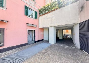 Cortile interno - Negozio via Caprera, 7r, Genova (zona Quarto) - foto 3