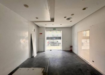 Interno non residenziale - Negozio via Caprera, 7r, Genova (zona Quarto) - foto 6