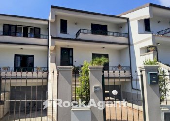 Facciata - Villa a Schiera contrada Cardusa, Gioiosa Ionica - foto 1