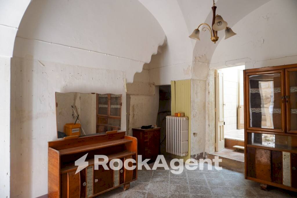 Magazzino - Casa indipendente via Lelio Vincenti, Carpignano Salentino - foto 2