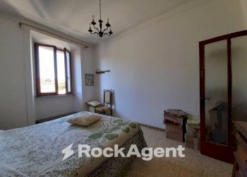 Camera da letto - Trilocale via Roma, 34, Acquapendente - foto 12