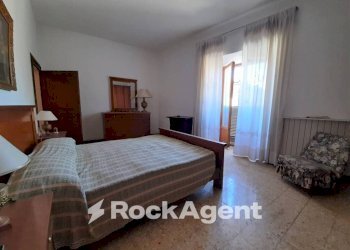 Camera da letto - Trilocale via Maidalchini, 3, Acquapendente - foto 13