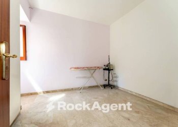 Stanza non arredata - Casa indipendente via Santa Barbara, 57, Catania - foto 13