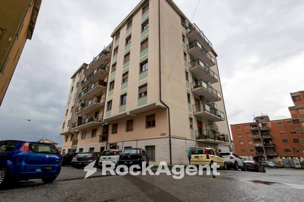 Facciata - Appartamento via Vittorio Butera, 14, Catanzaro - foto 1