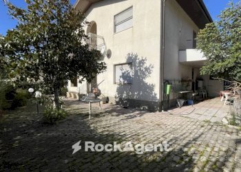 Giardino - Villa contrada Feudo da Sole, 23, Basciano - foto 25