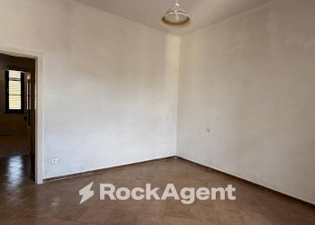 Camera da letto - Quadrilocale via Montebello, Licciana Nardi - foto 8