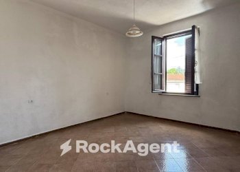 Camera da letto - Quadrilocale via Montebello, Licciana Nardi - foto 9