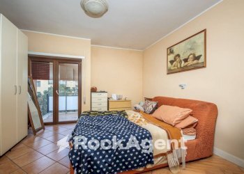 Camera da letto - Bilocale via Mario Musco, 19, Roma - foto 1