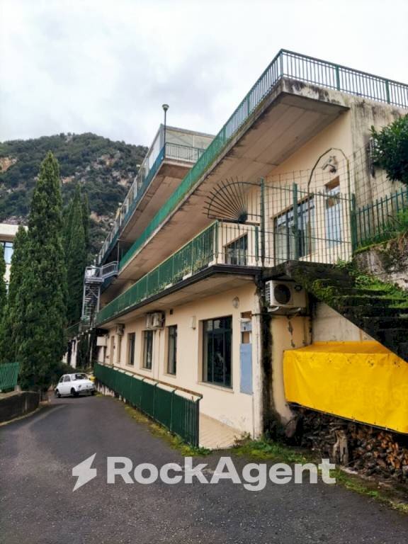 Facciata - Altro traversa Ammiraglio Ruggiero, Lauria - foto 3