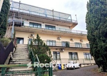 Facciata - Altro traversa Ammiraglio Ruggiero, Lauria - foto 1