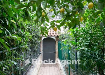 Cortile interno - Terraced Villa viale Valle dell'Aniene, Guidonia Montecelio - photo 1