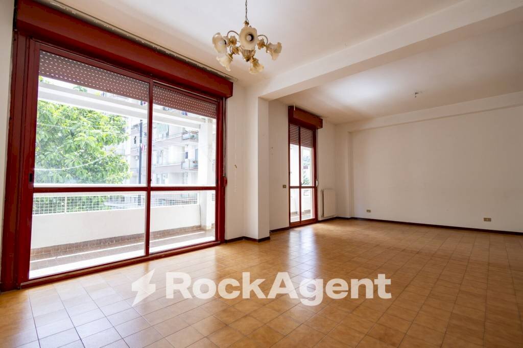 Cucina - Trilocale via Magenta, 13A, Catanzaro - foto 3