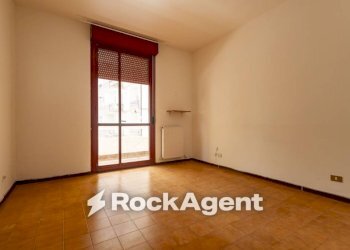 Camera da letto - Three-room apartment via Magenta, 13A, Catanzaro - photo 19