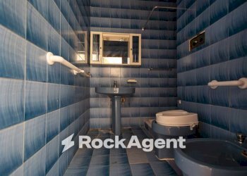 Bagno - Three-room apartment via Magenta, 13A, Catanzaro - photo 35