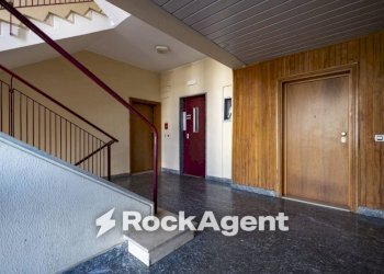 Interno palazzo - Three-room apartment via Magenta, 13A, Catanzaro - photo 40