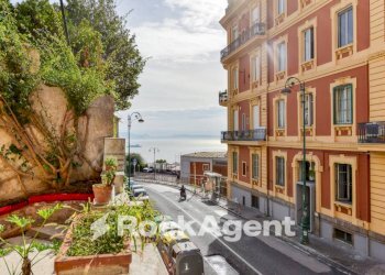 Vista - Quadrilocale via Torquato Tasso, Napoli (zona Vomero) - foto 2