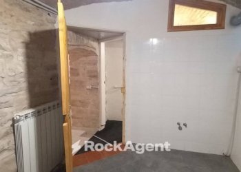 Stanza non arredata - Negozio via Camponocecchio 15, Genga - foto 26