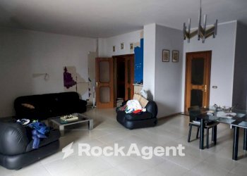 Salone - Villa via G. D'Annunzio, 4, Catignano - foto 35
