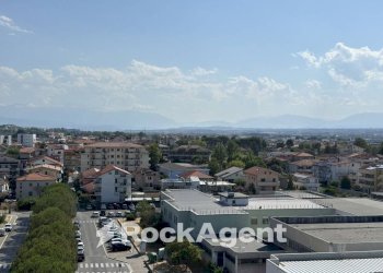 Vista - Appartamento viale Sandro Pertini, 6, San Giovanni Teatino - foto 15