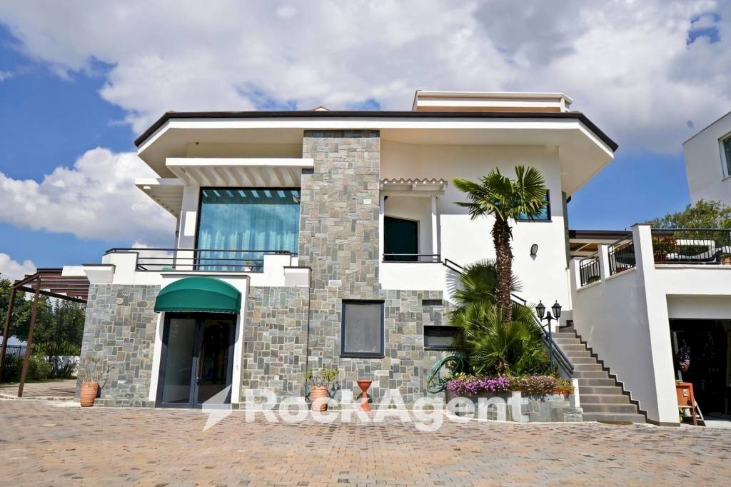 Facciata - Villa contrada Pozzo Misseo, Matera - photo 2