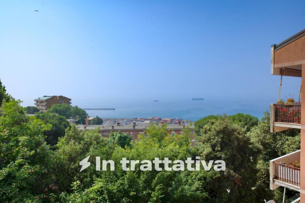 Vista - Quadrilocale via della Benedicta, Genova (zona Voltri) - foto 1