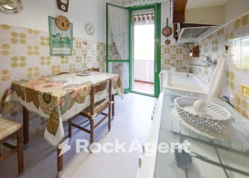 Cucina - Quadrilocale via della Benedicta, Genova (zona Voltri) - foto 13