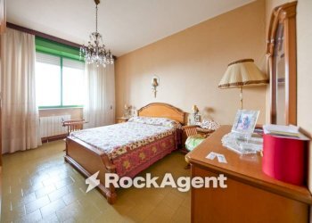 Camera da letto - Four-room apartment via della Benedicta, Genova (neighborhood Voltri) - photo 6