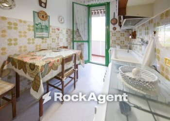 Cucina - Four-room apartment via della Benedicta, Genova (neighborhood Voltri) - photo 13
