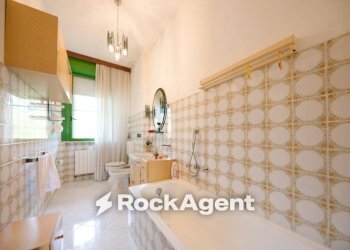 Bagno - Quadrilocale via della Benedicta, Genova (zona Voltri) - foto 14