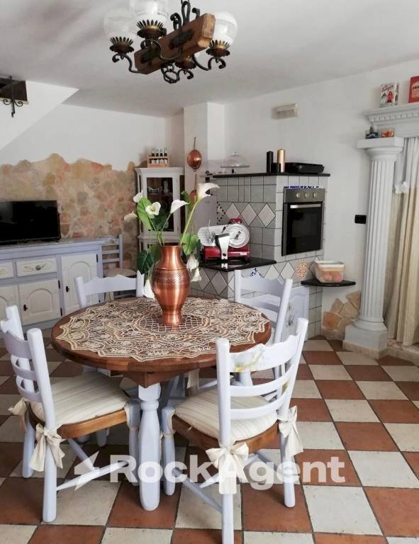 Cucina - Trilocale via Casalnuovo, 23, Montescaglioso - foto 3