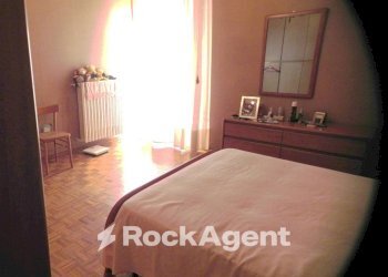 Camera da letto - Casa indipendente via Forchiusa Est, 114, Serra San Quirico - foto 8