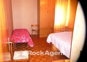 Camera da letto - Casa indipendente via Forchiusa Est, 114, Serra San Quirico - foto 12