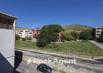 Vista - Quadrilocale via Monsignor Armando Fares, 21, Catanzaro - foto 26