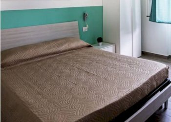 Camera da letto - Three-room apartment via Lorenteggio, 209, Milano (neighborhood Lorenteggio) - photo 10