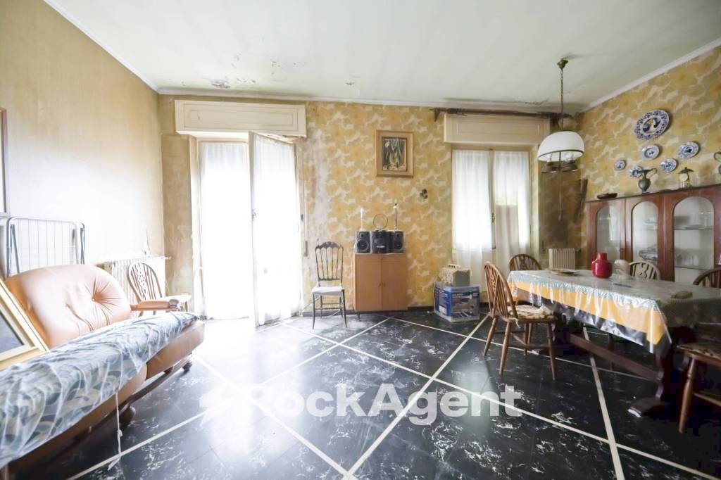 Salone - Trilocale salita Sella, Genova (zona Apparizione) - foto 2