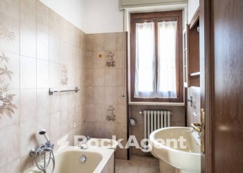 Bagno - Villa a Schiera viale Martiri della Libertà, 58, Mede - foto 12
