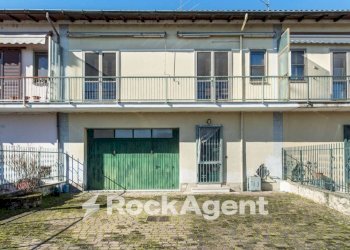 Facciata - Villa a Schiera viale Martiri della Libertà, 58, Mede - foto 26
