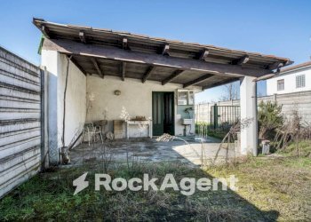 Giardino - Villa a Schiera viale Martiri della Libertà, 58, Mede - foto 27